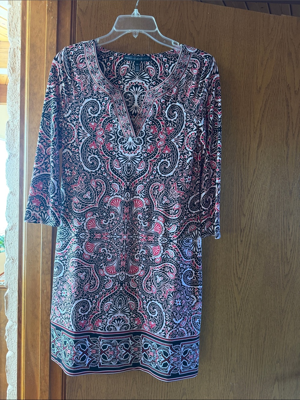 White House Black Market Women’s Pink & Black Paisley V-Neck Tunic Top